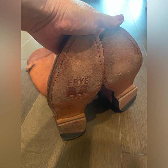 Frye riding boots- Cognac Tall Vintage - Picture 3 of 6